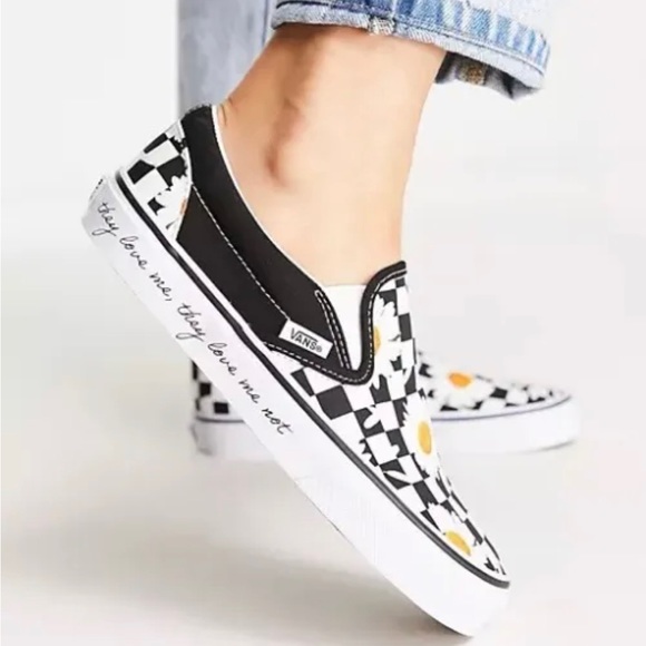 Vans Women’s Classic Slip-On  "Love Me/Love Me Not" Checker Daisy  VN0A5JMHB0B - Picture 11 of 11